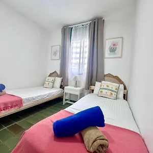 2the Location - Americas & Parking Appartement